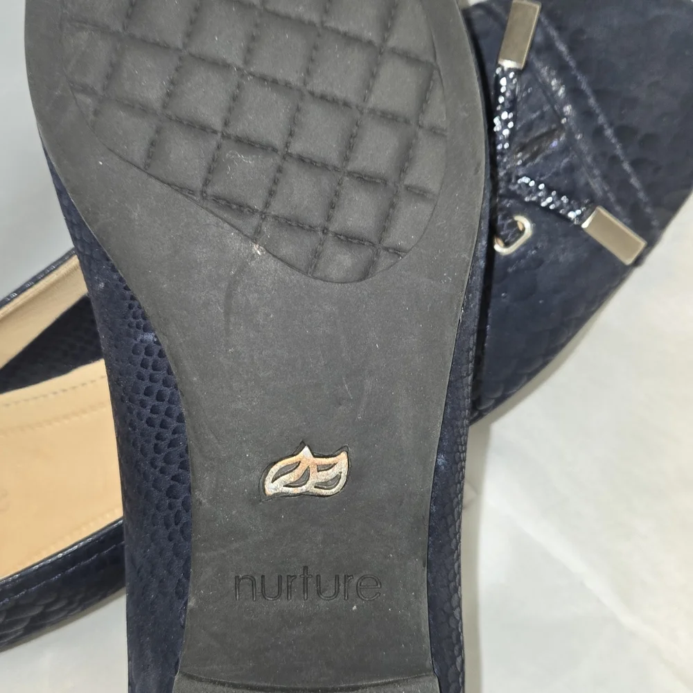 Nuture, Navy Slip Ons size 9 - Picture 5 of 5